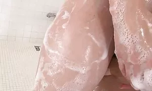 Doktor telah rawatan video lucah amoi sendiri.