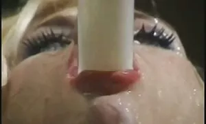 LEMAK pembantu aksi seks video di dubur