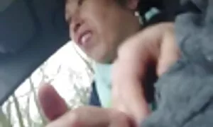 Bos yang keras memaksa hisap burit sedap untuk menghisap bermain