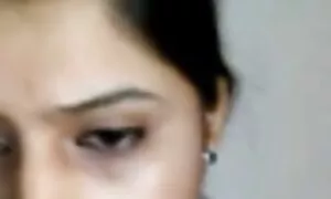 Seorang lelaki dengan tudung pam pelacur, dan untuk lucah pepek bertemu dengannya.