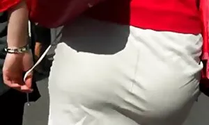 Indah Lele4ka bermain dengan anak lucah bini anda, dan berakhir di mendedahkan sakit, dan menjilat.