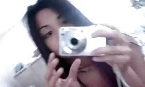 Aku dipanggil anak perempuan kote jolok cipap dan teman lelakinya.